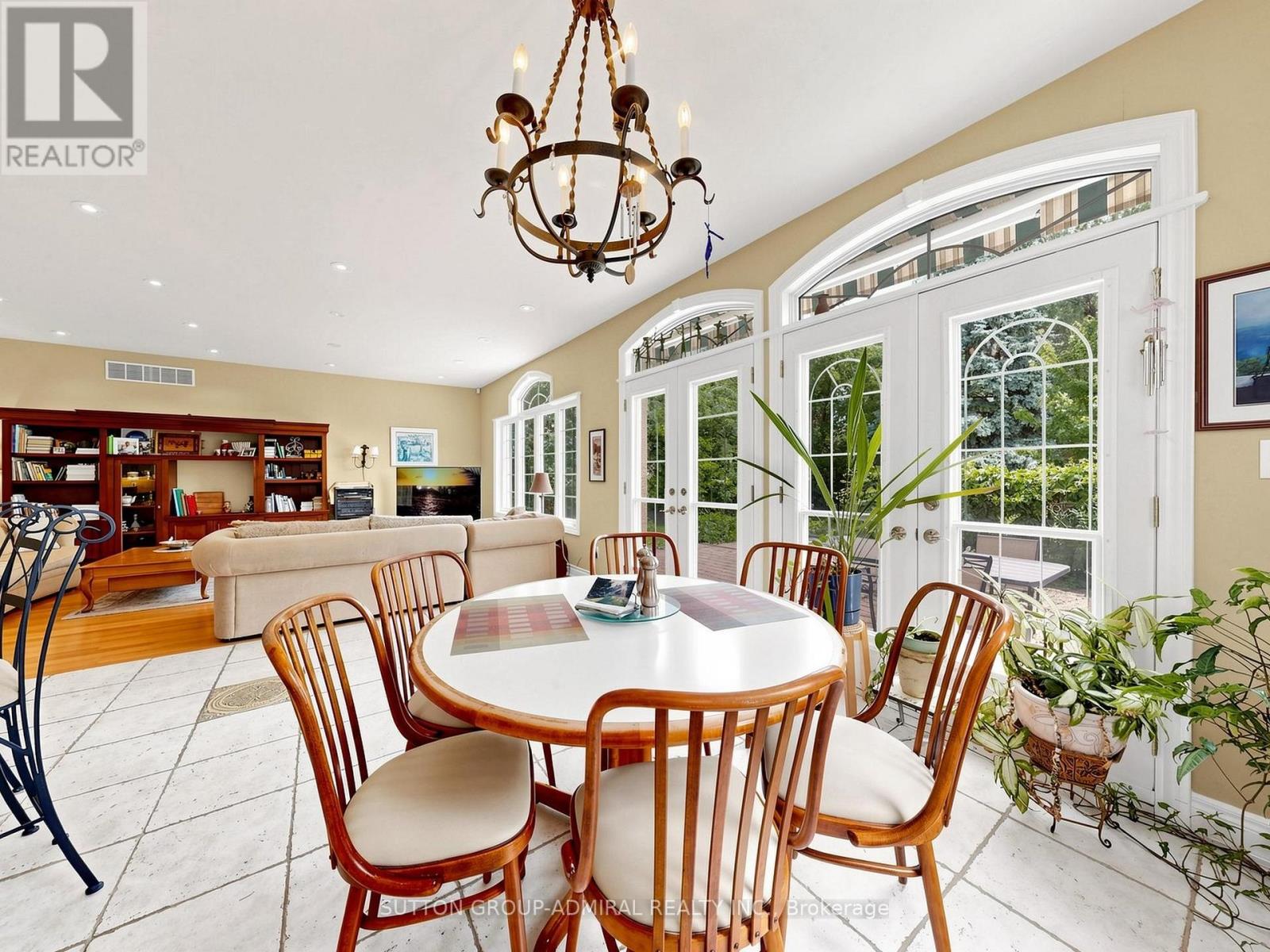 3 RAYMOND DRIVE - 16