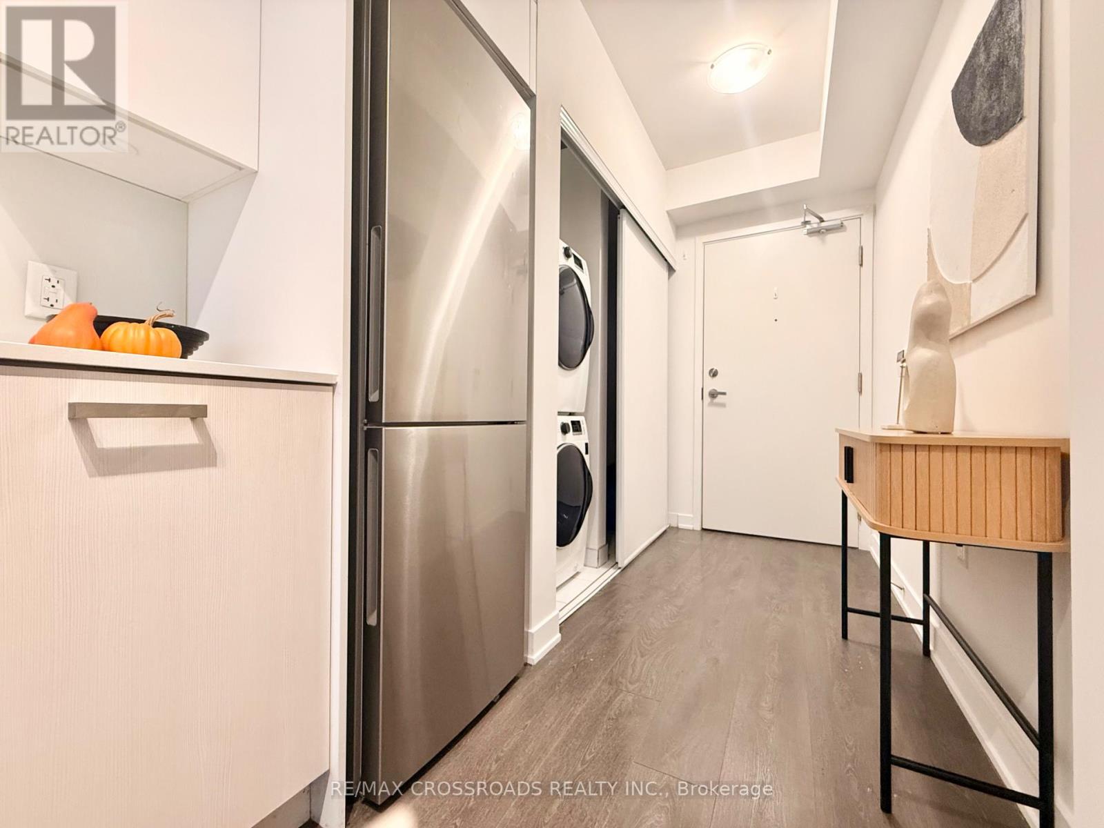 #2301 195 REDPATH AVENUE - 18