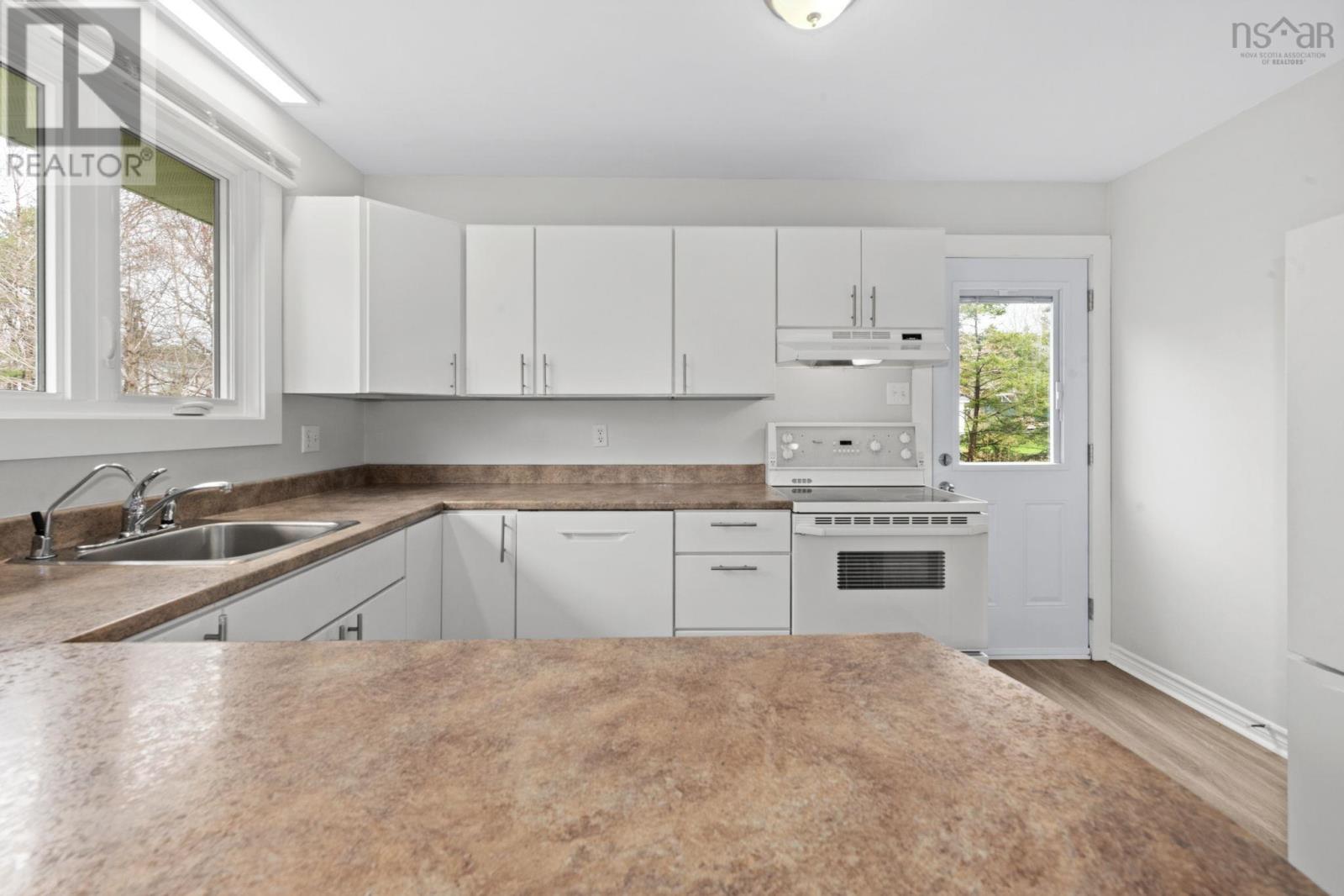 265 Dyke Road - 10