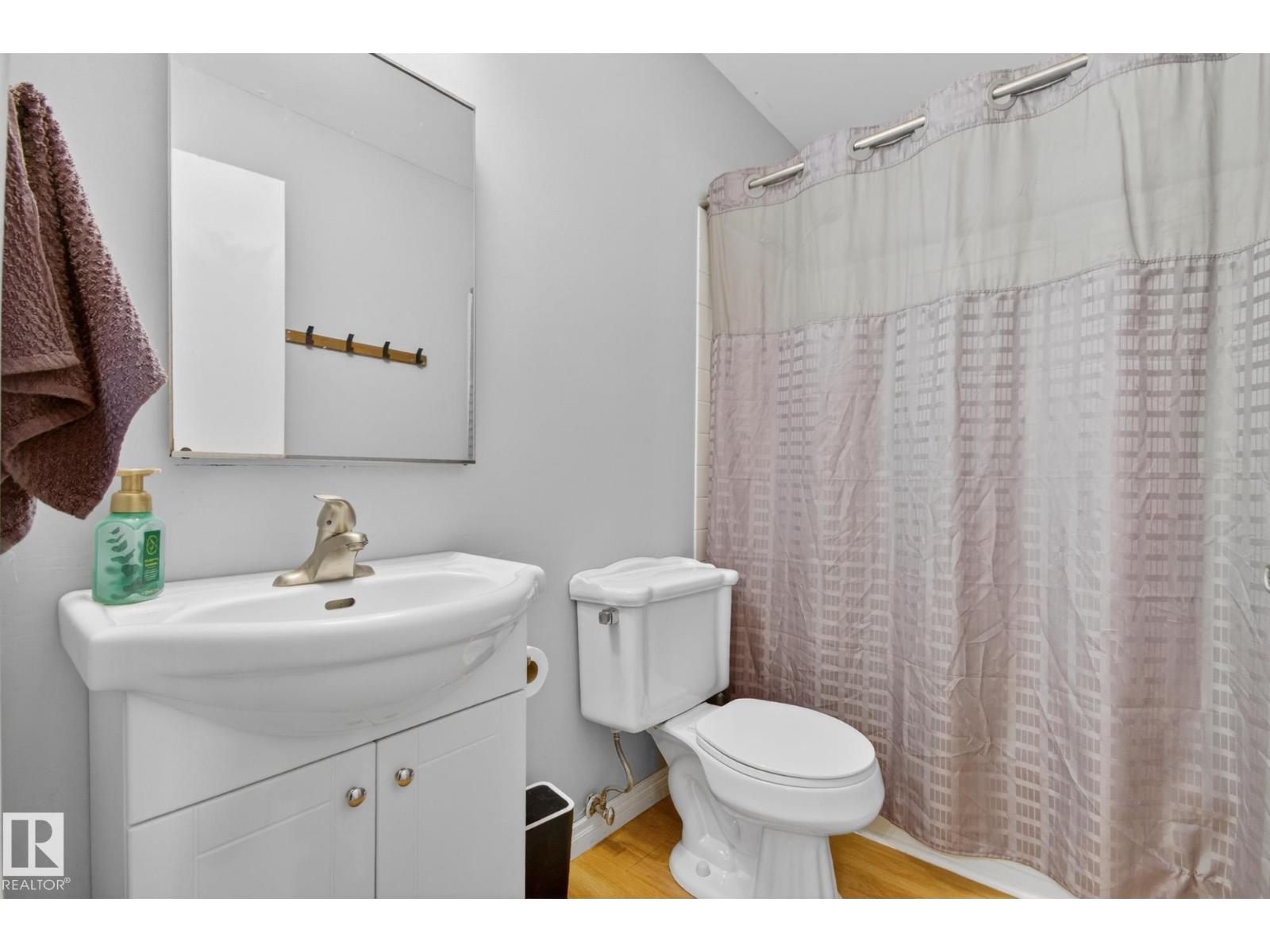 #11 2131 OAK ST — photo 22