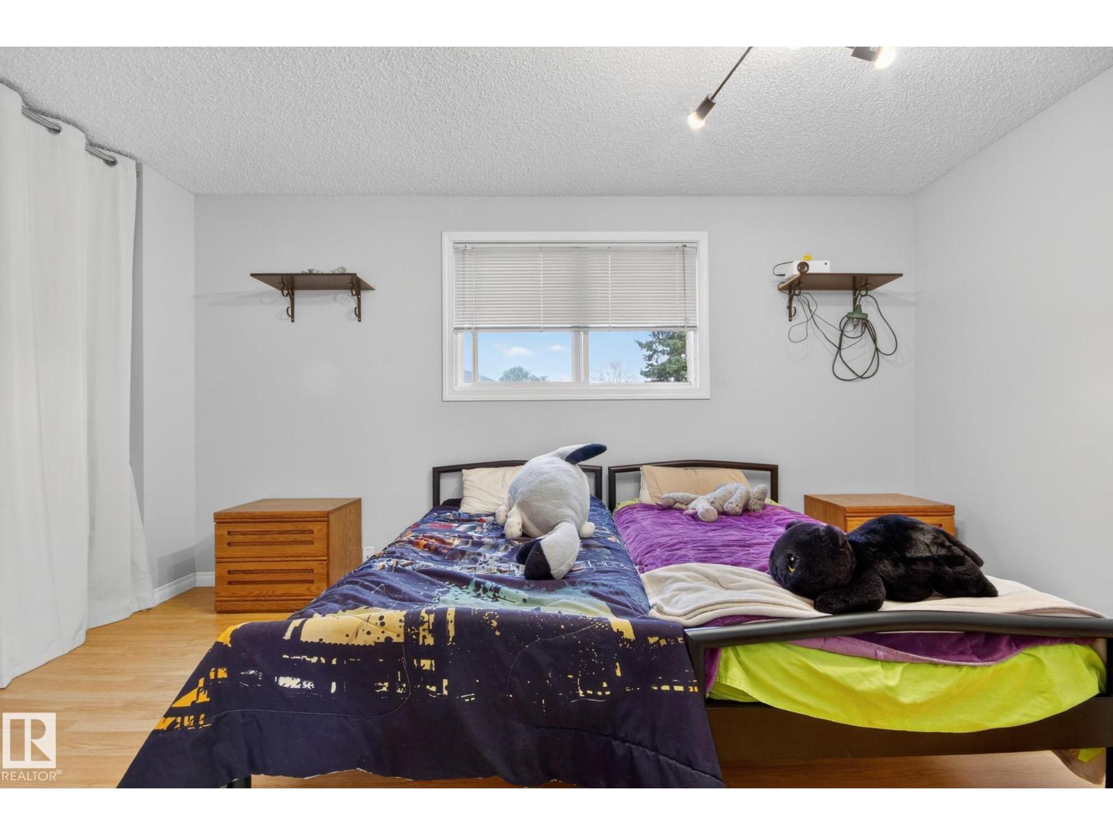 #11 2131 OAK ST — photo 18