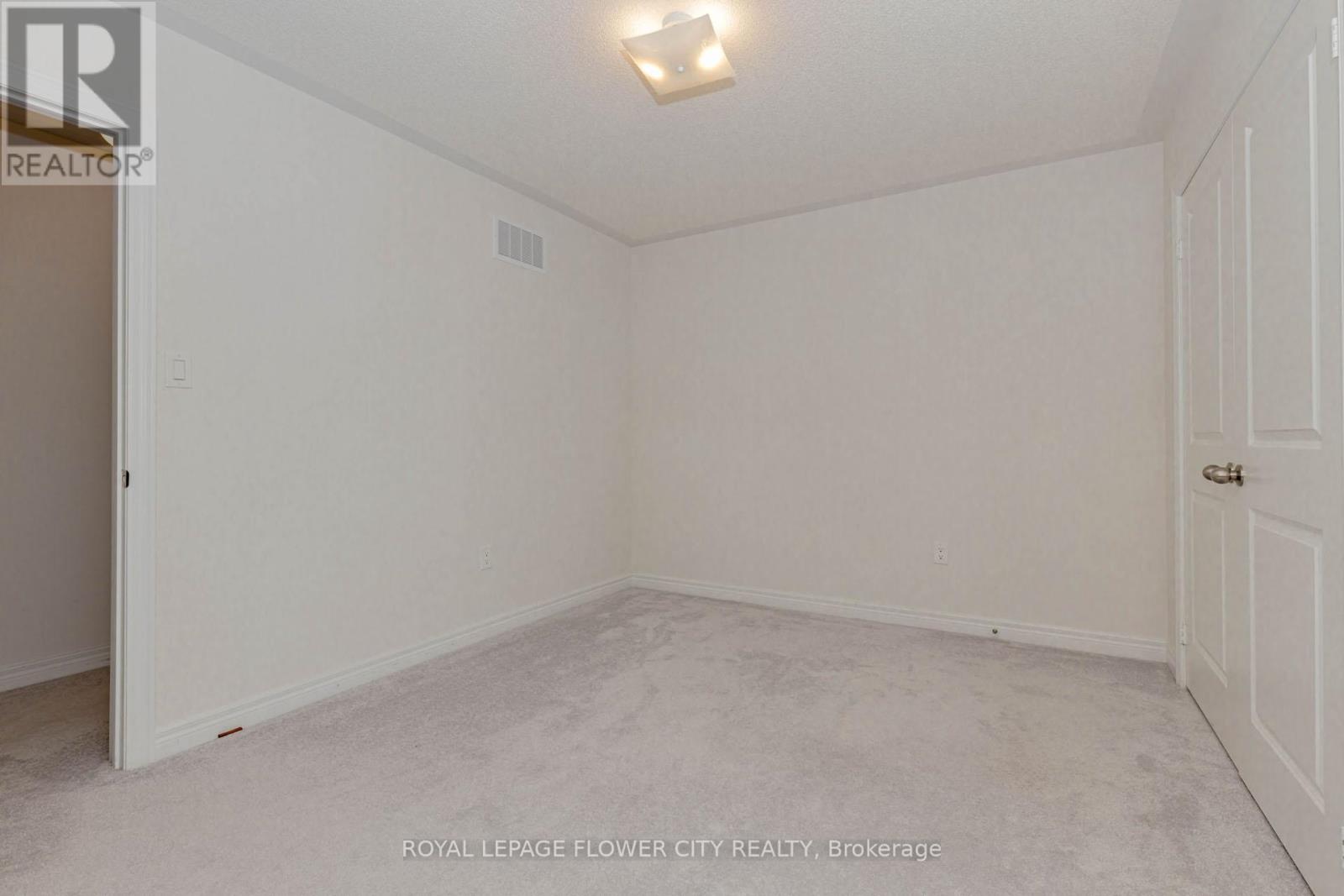 226 CHIPPEWA AVENUE - 25