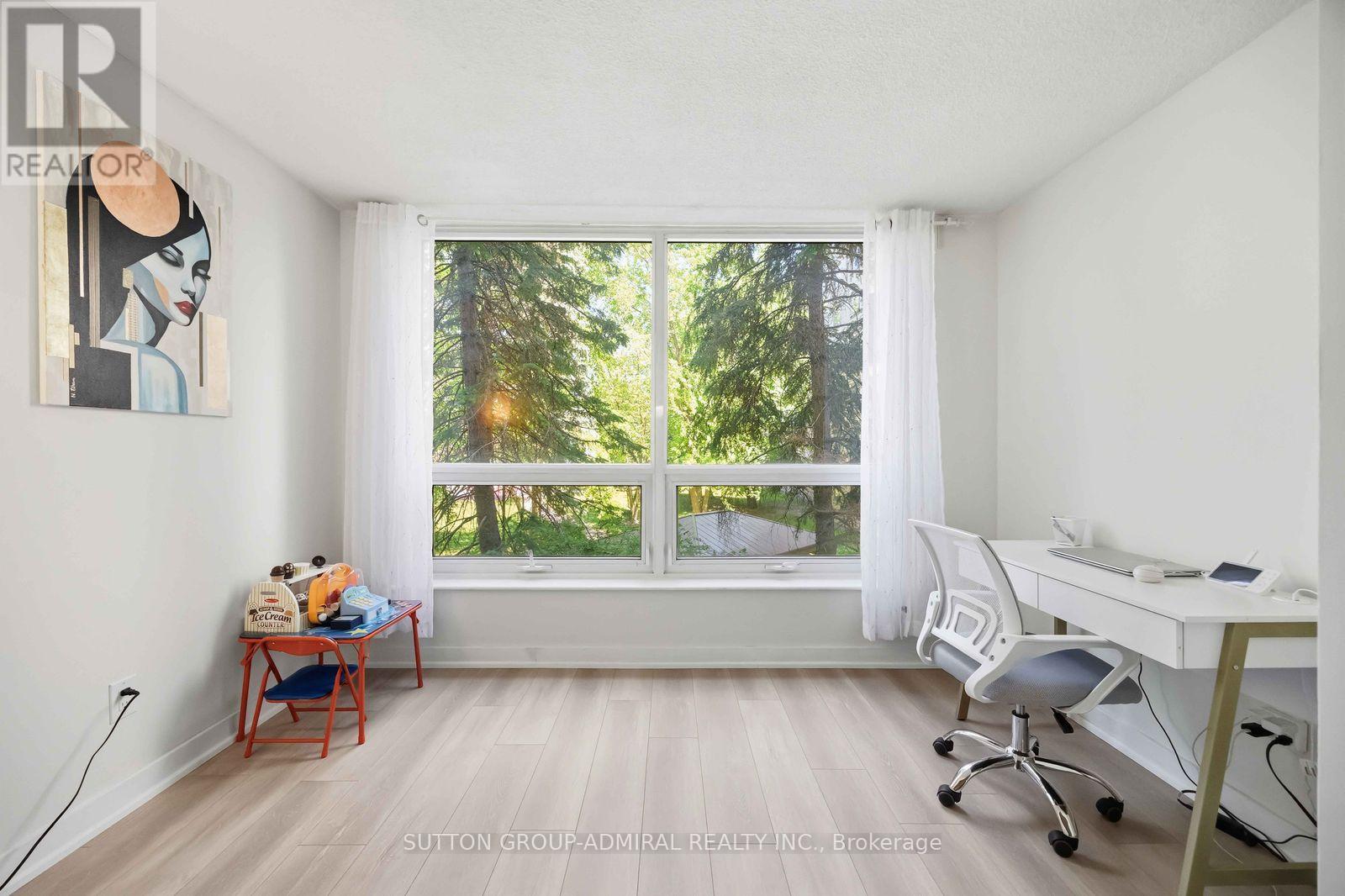 #220 326 MAJOR MACKENZIE DRIVE - 10