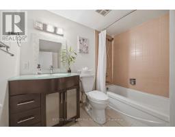 220 - 326 Major Mackenzie Drive, Richmond Hill, ON L4C8T4 Photo 18
