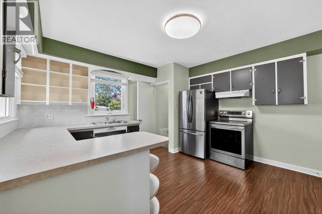 501 26 Street S — photo 14