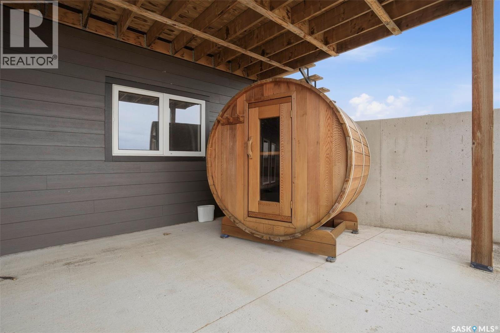 Moen Acreage — photo 33