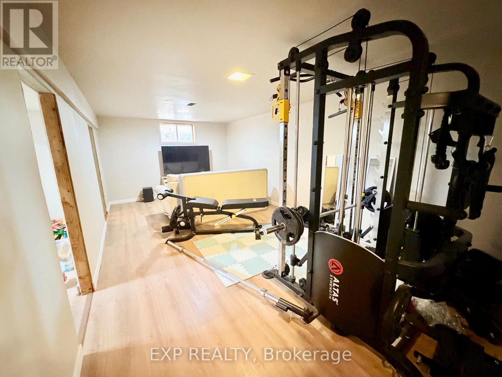 7 FITZ AVENUE - 17