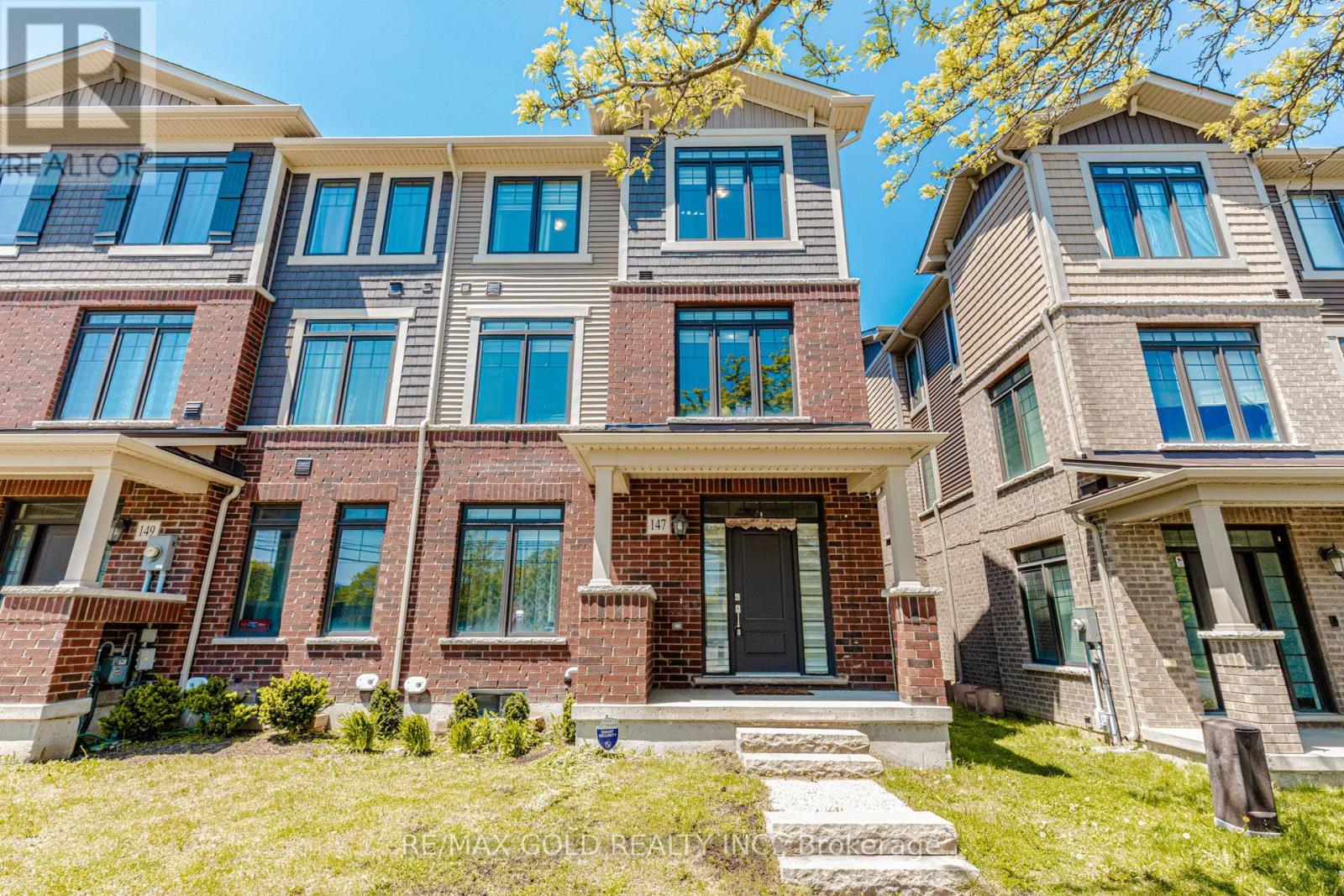 Photo of 147 Hibiscus Lane