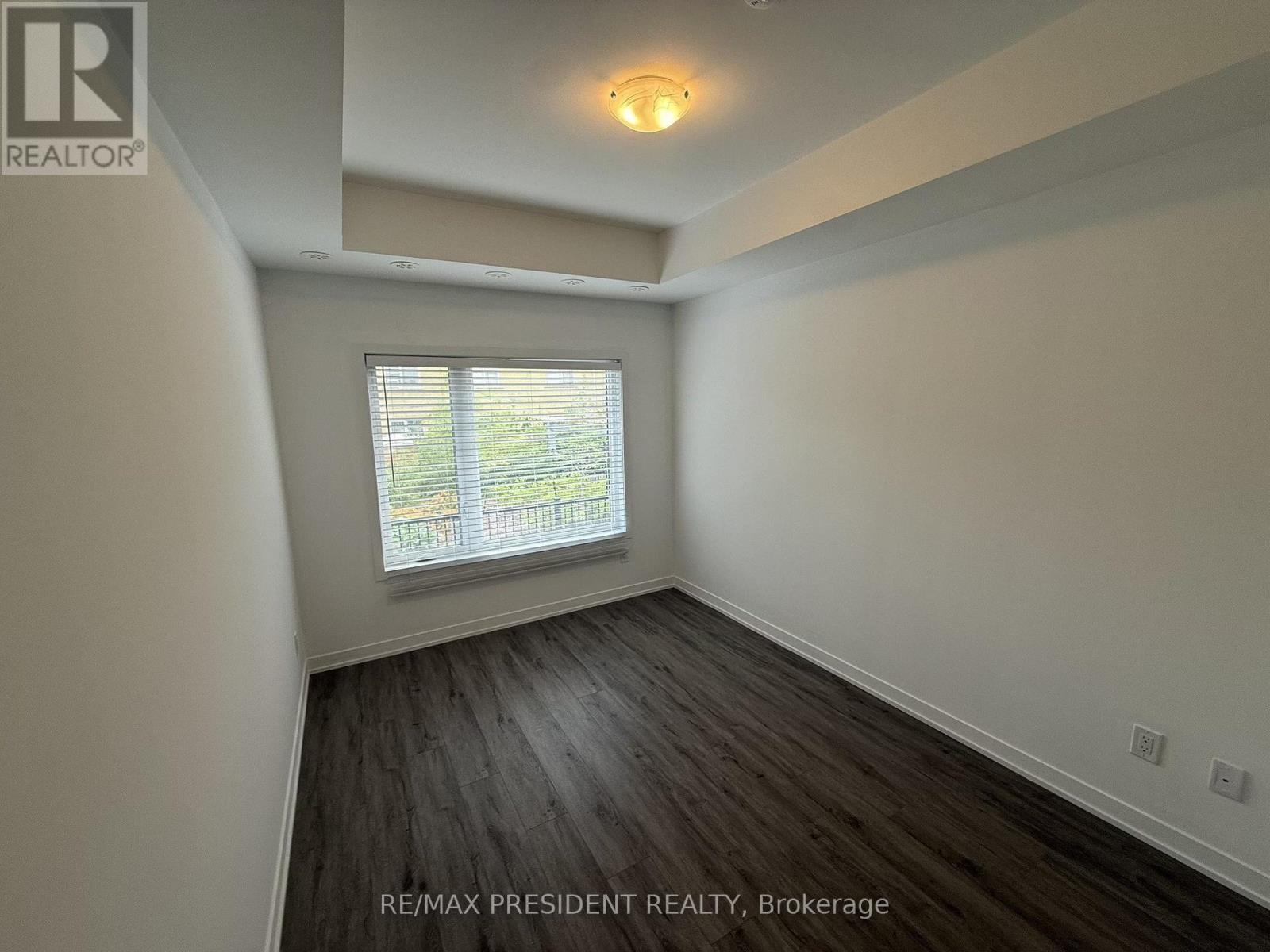 #6 12 MARQUETTE AVENUE S - 5