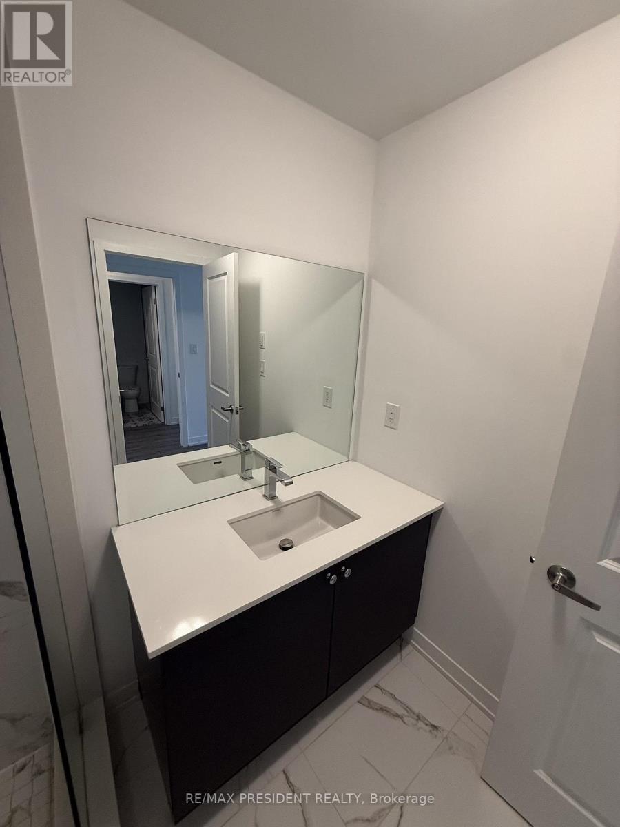 #6 12 MARQUETTE AVENUE S - 8