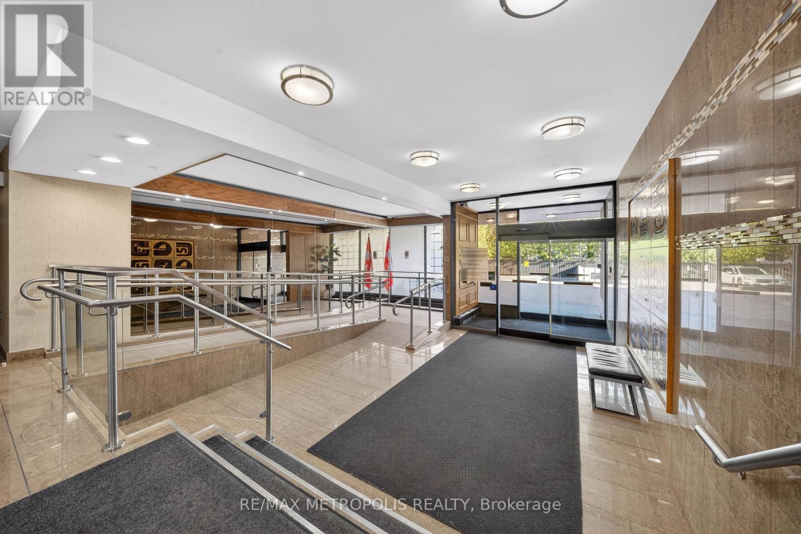 #1102 15 TORRANCE ROAD - 1
