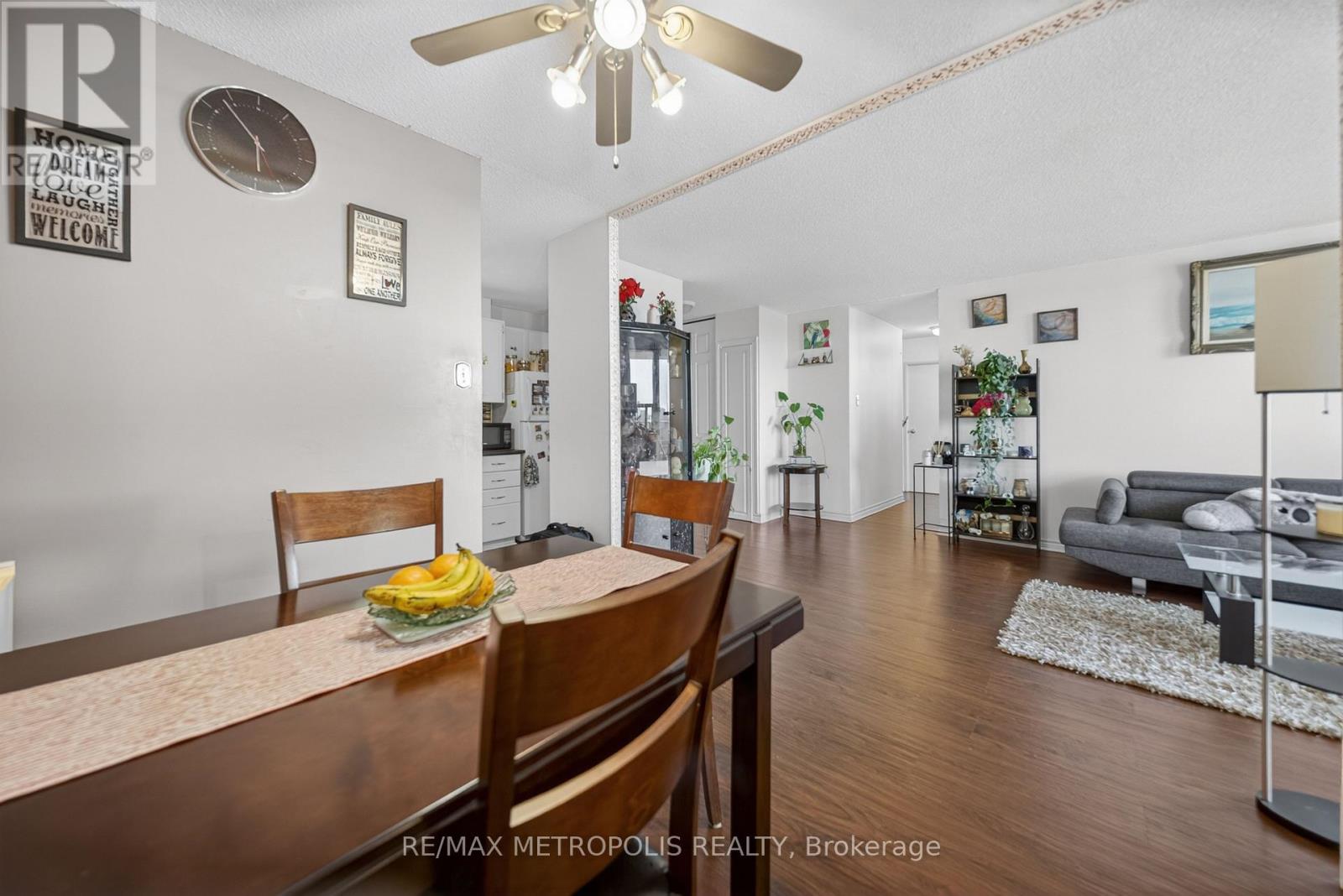 #1102 15 TORRANCE ROAD - 15