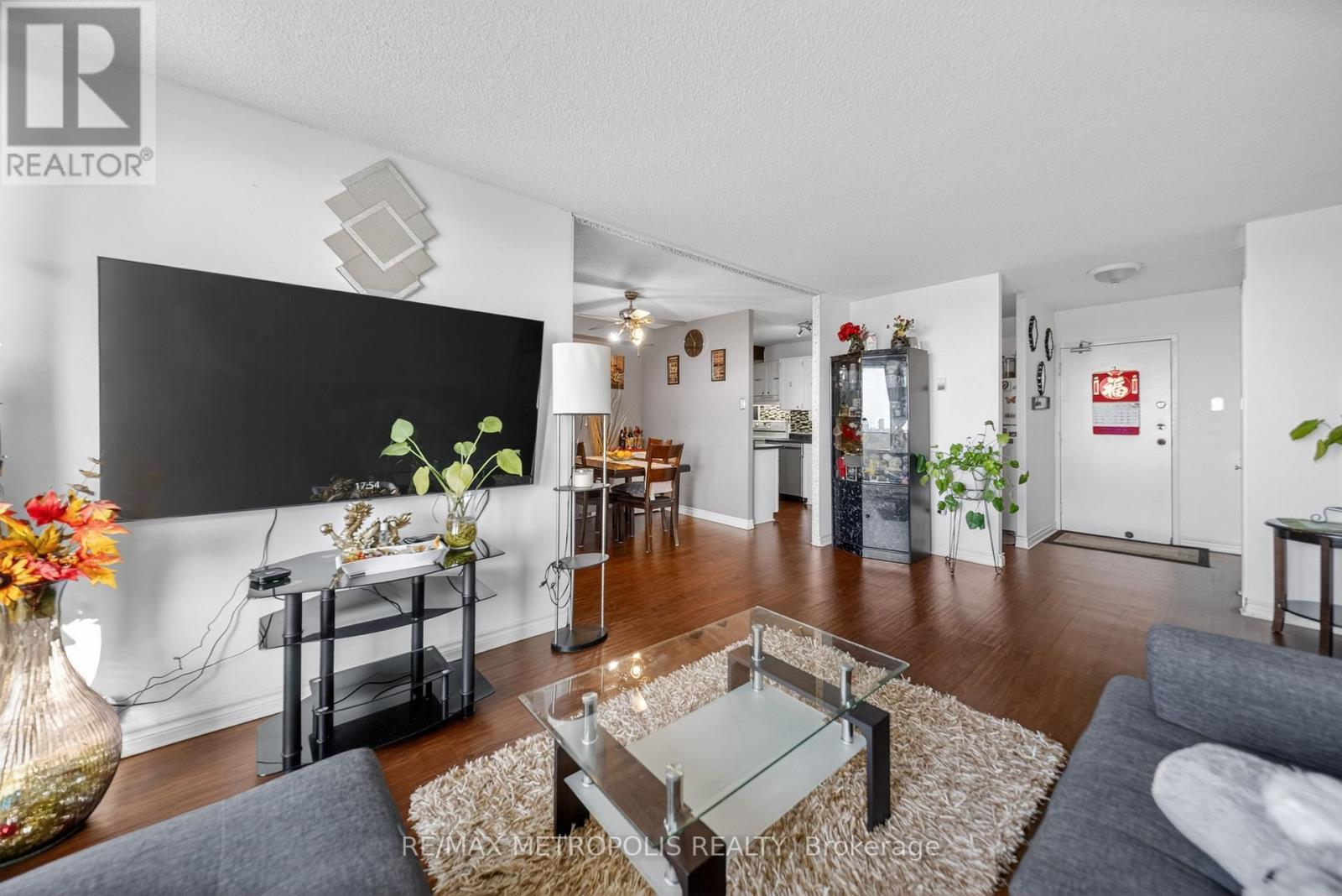 #1102 15 TORRANCE ROAD - 17