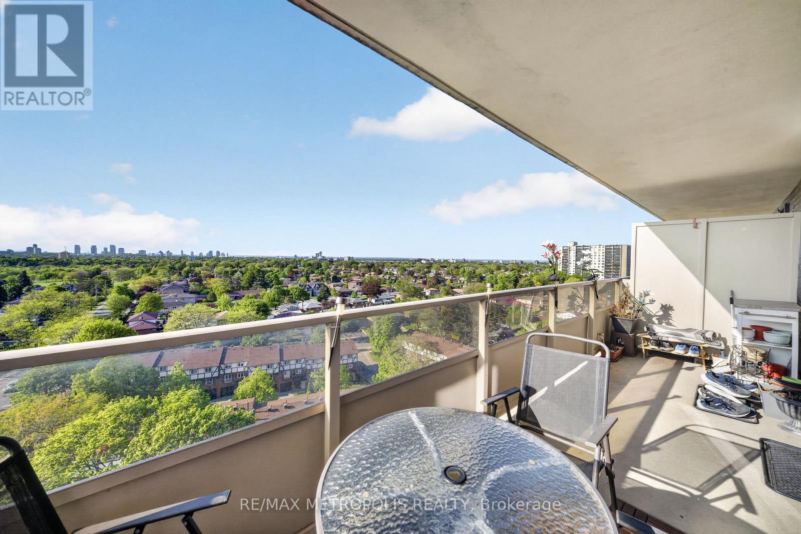 #1102 15 TORRANCE ROAD - 20