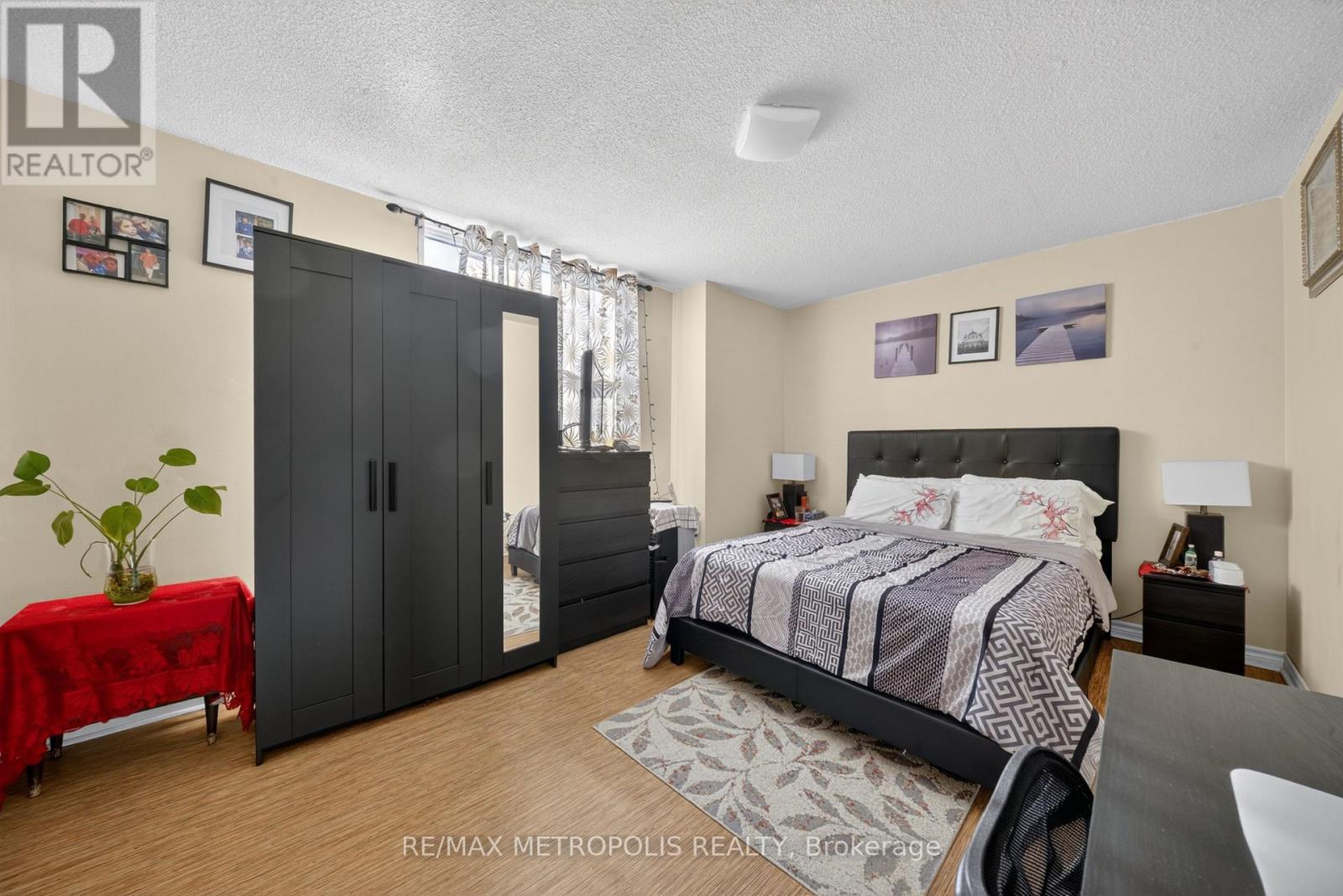 #1102 15 TORRANCE ROAD - 25