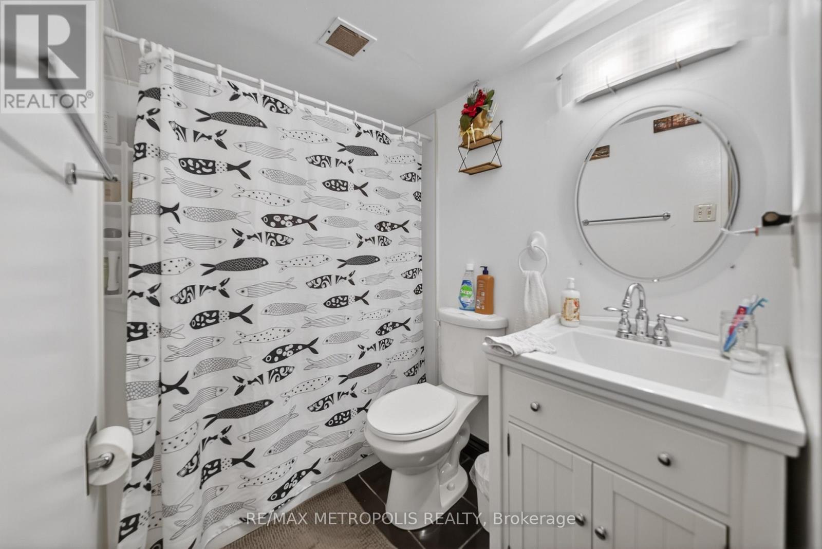 #1102 15 TORRANCE ROAD - 28