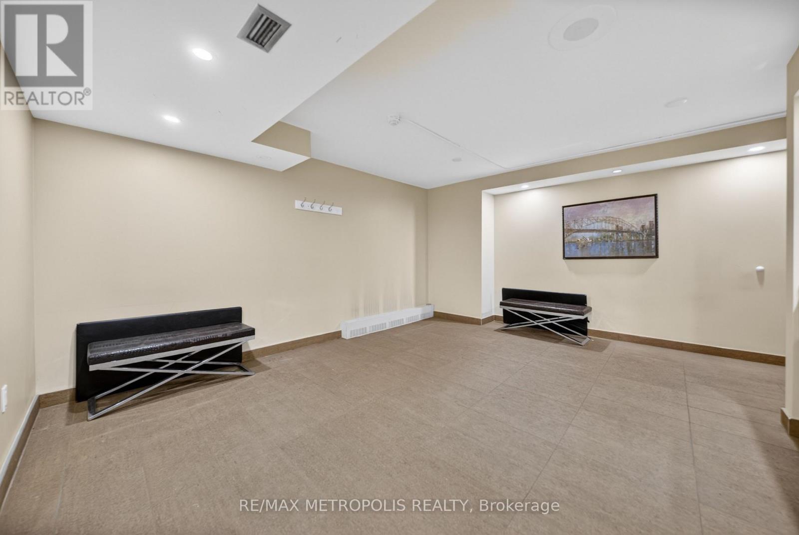#1102 15 TORRANCE ROAD - 33
