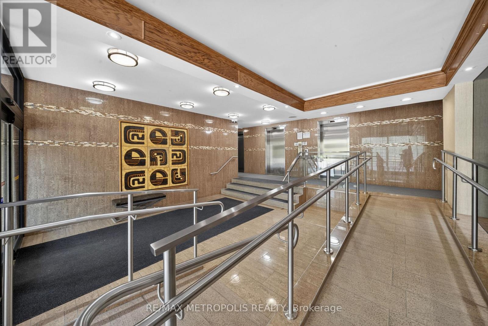 #1102 15 TORRANCE ROAD - 38