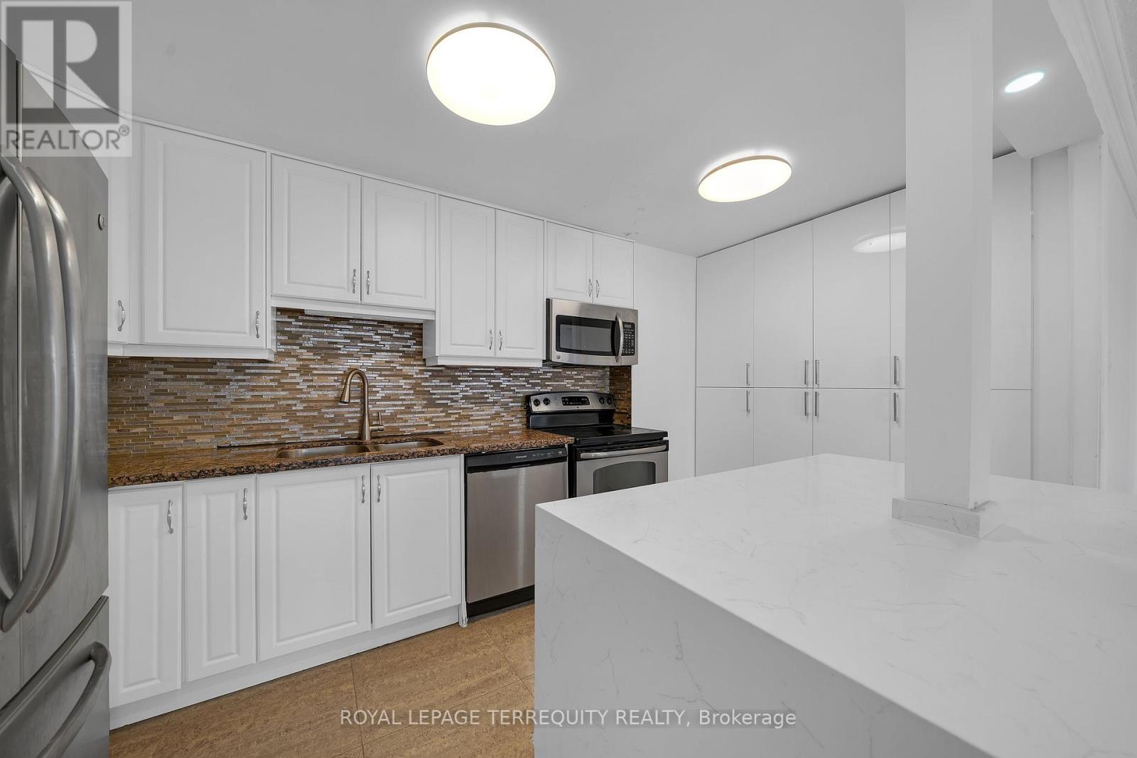 #804 50 INVERLOCHY BOULEVARD - 15