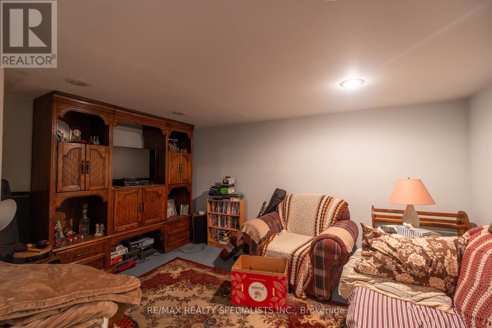 1481 GARNET AVENUE - 37