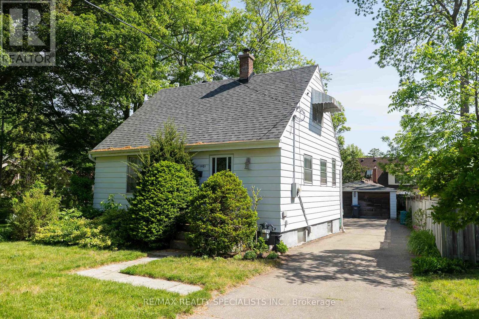 1481 GARNET AVENUE - 17