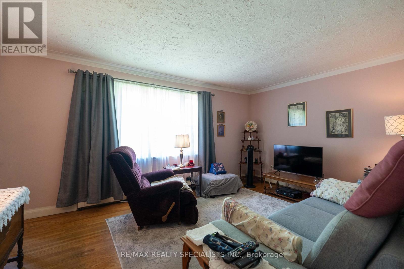 1481 GARNET AVENUE - 21