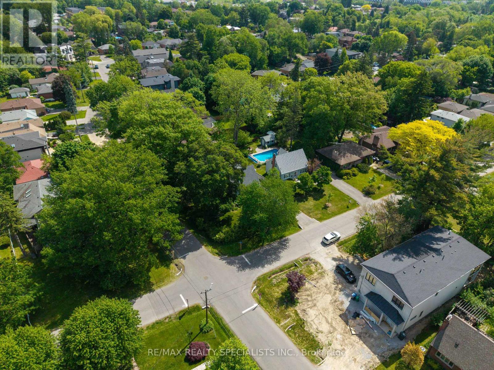 1481 GARNET AVENUE - 13
