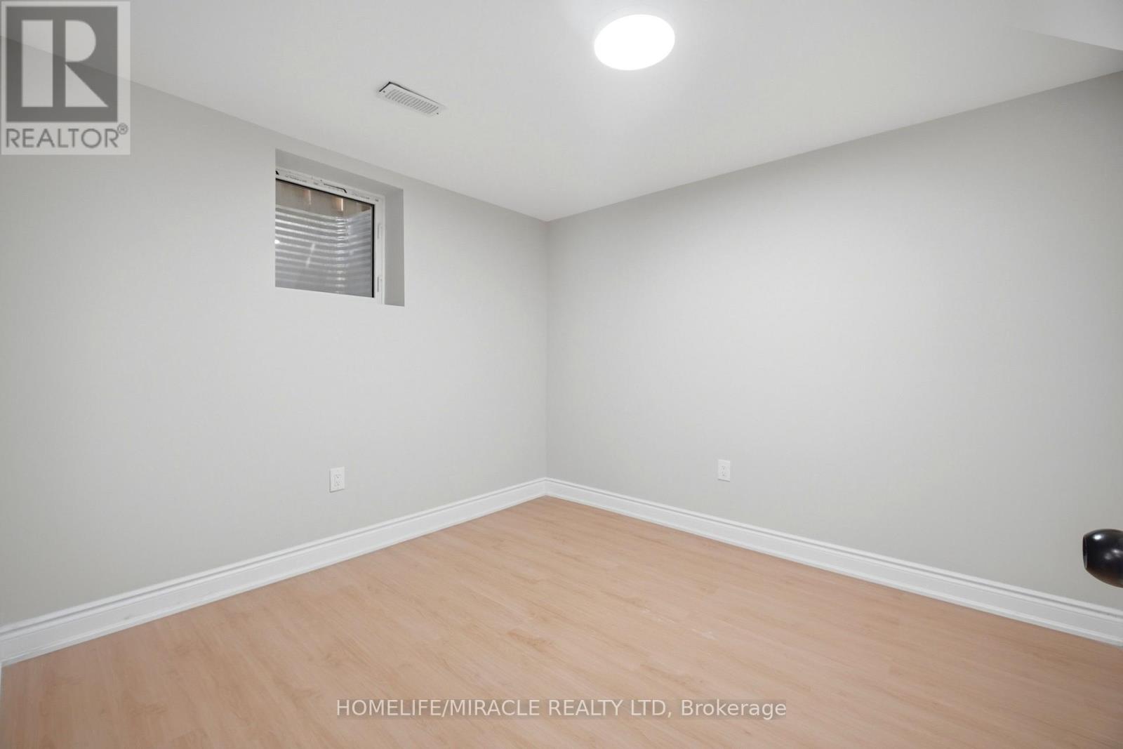 96 BONHAM BOULEVARD - 29