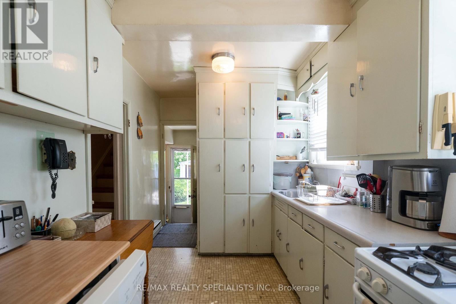 1481 GARNET AVENUE - 26