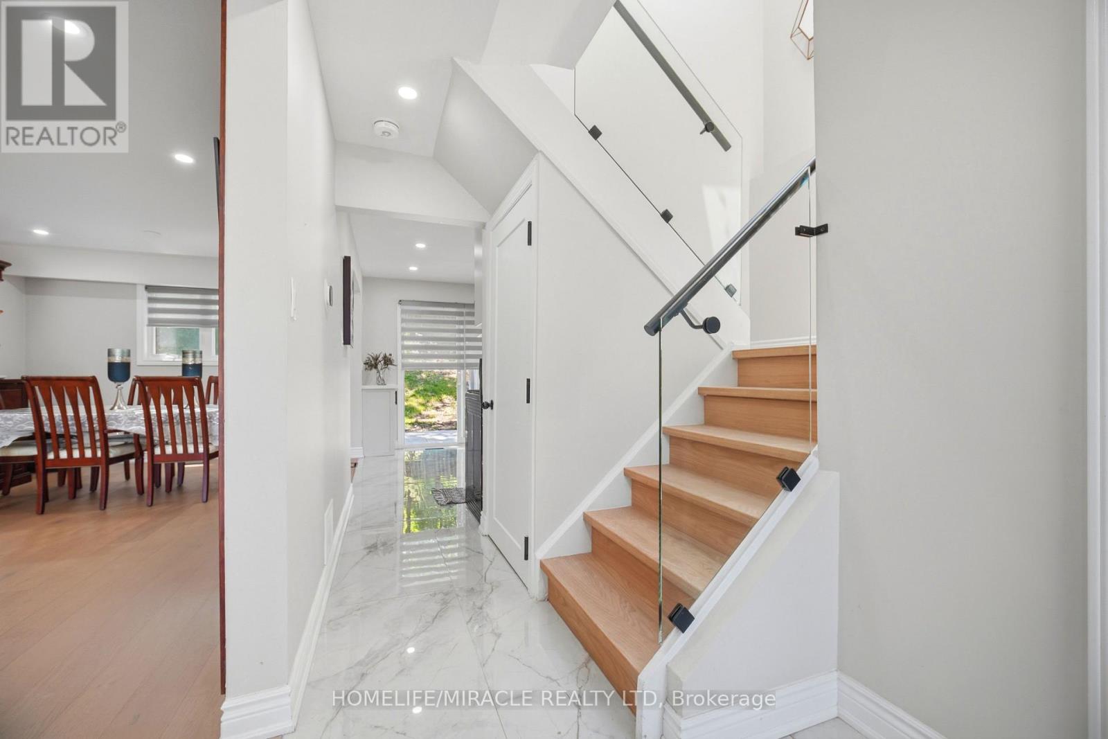 96 BONHAM BOULEVARD - 22