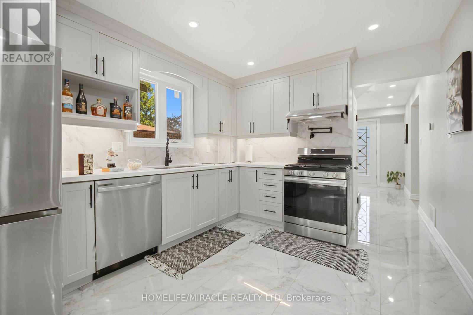 96 BONHAM BOULEVARD - 11