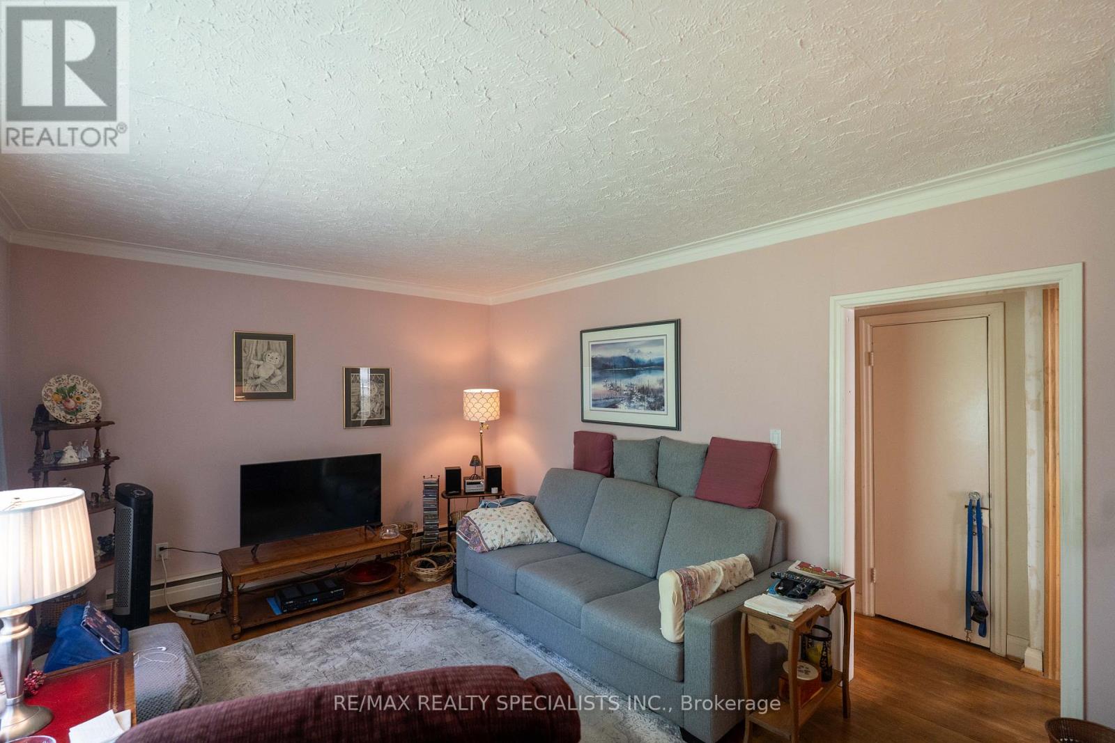 1481 GARNET AVENUE - 20
