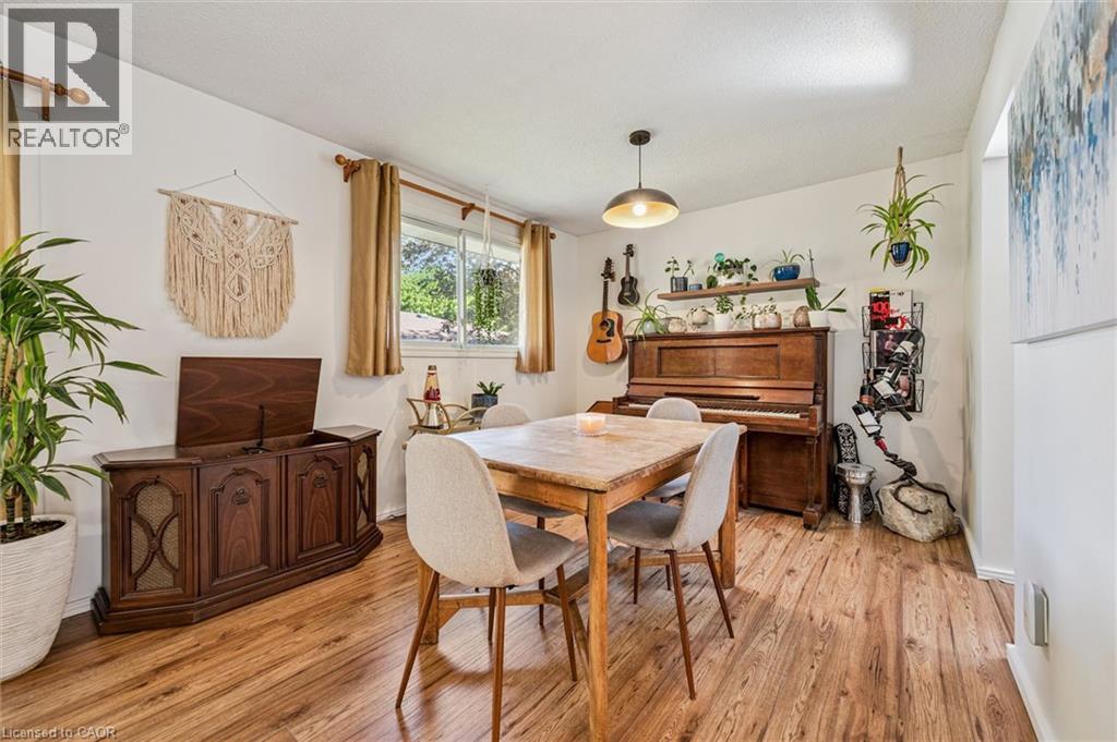 289 GARAFRAXA Street E - 13
