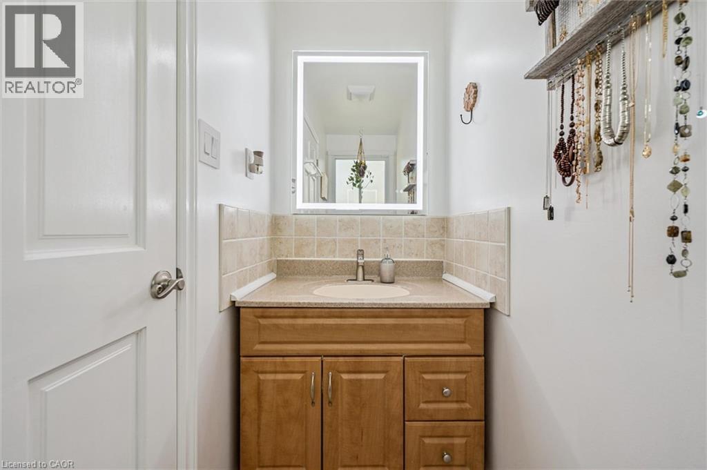 289 GARAFRAXA Street E - 29