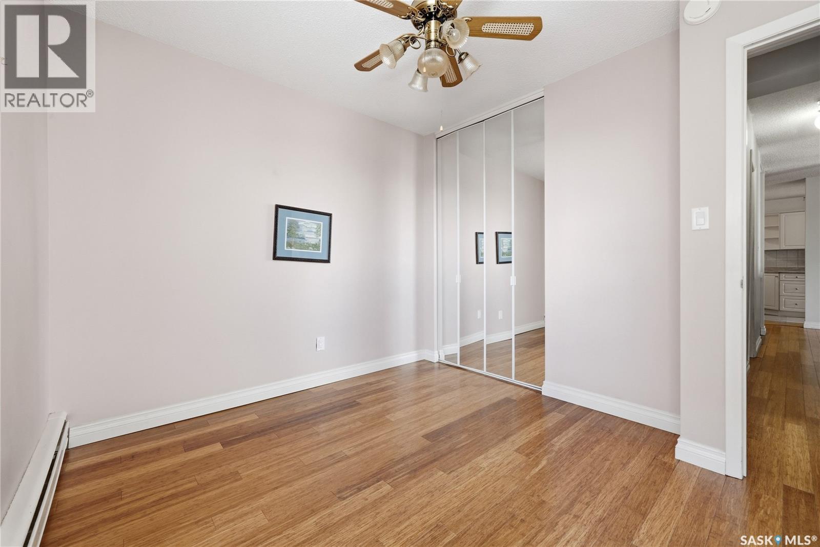 201 4545 Rae STREET — photo 19