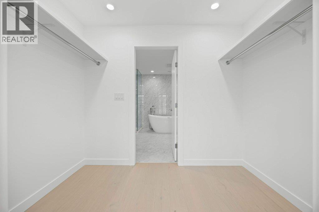#101 13419 Lakeshore Drive S - 28