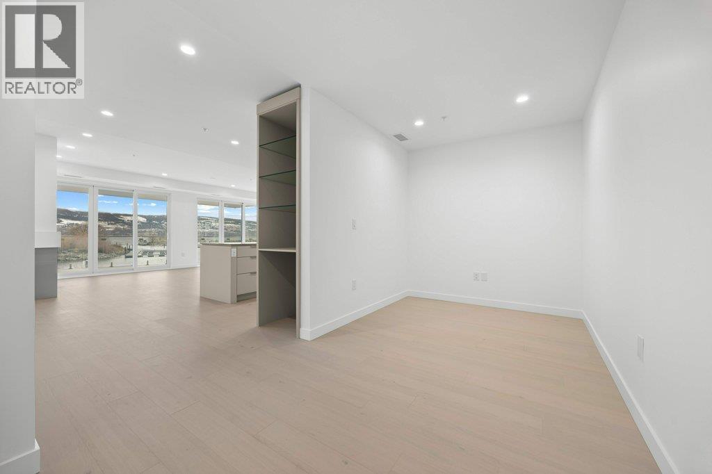 #101 13419 Lakeshore Drive S - 6