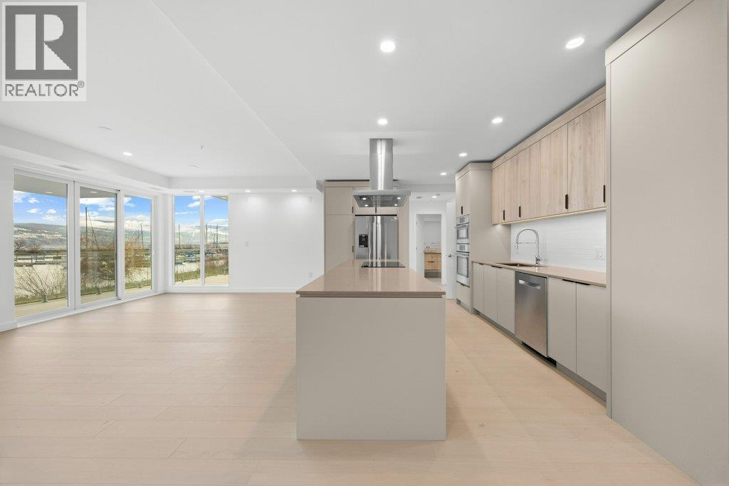 #101 13419 Lakeshore Drive S - 9
