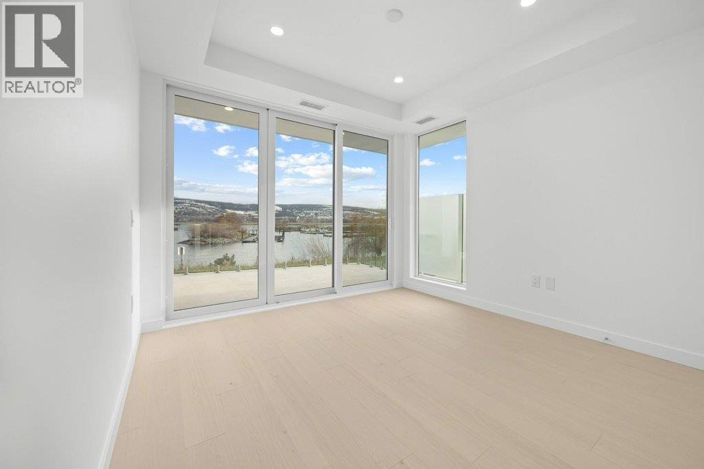 #101 13419 Lakeshore Drive S - 33