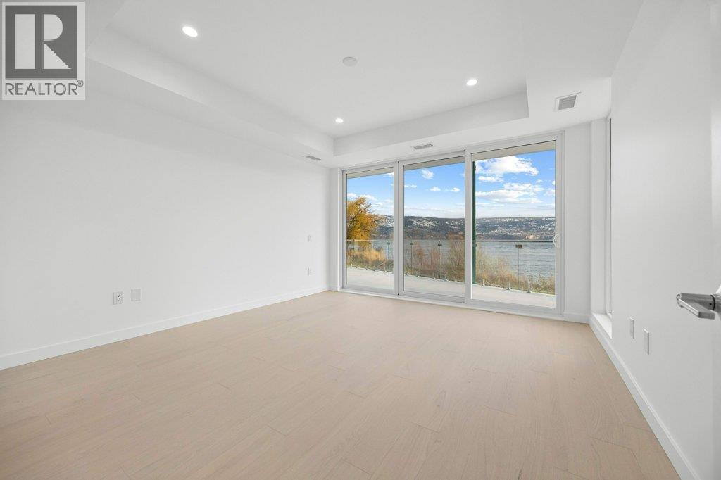 #101 13419 Lakeshore Drive S - 22