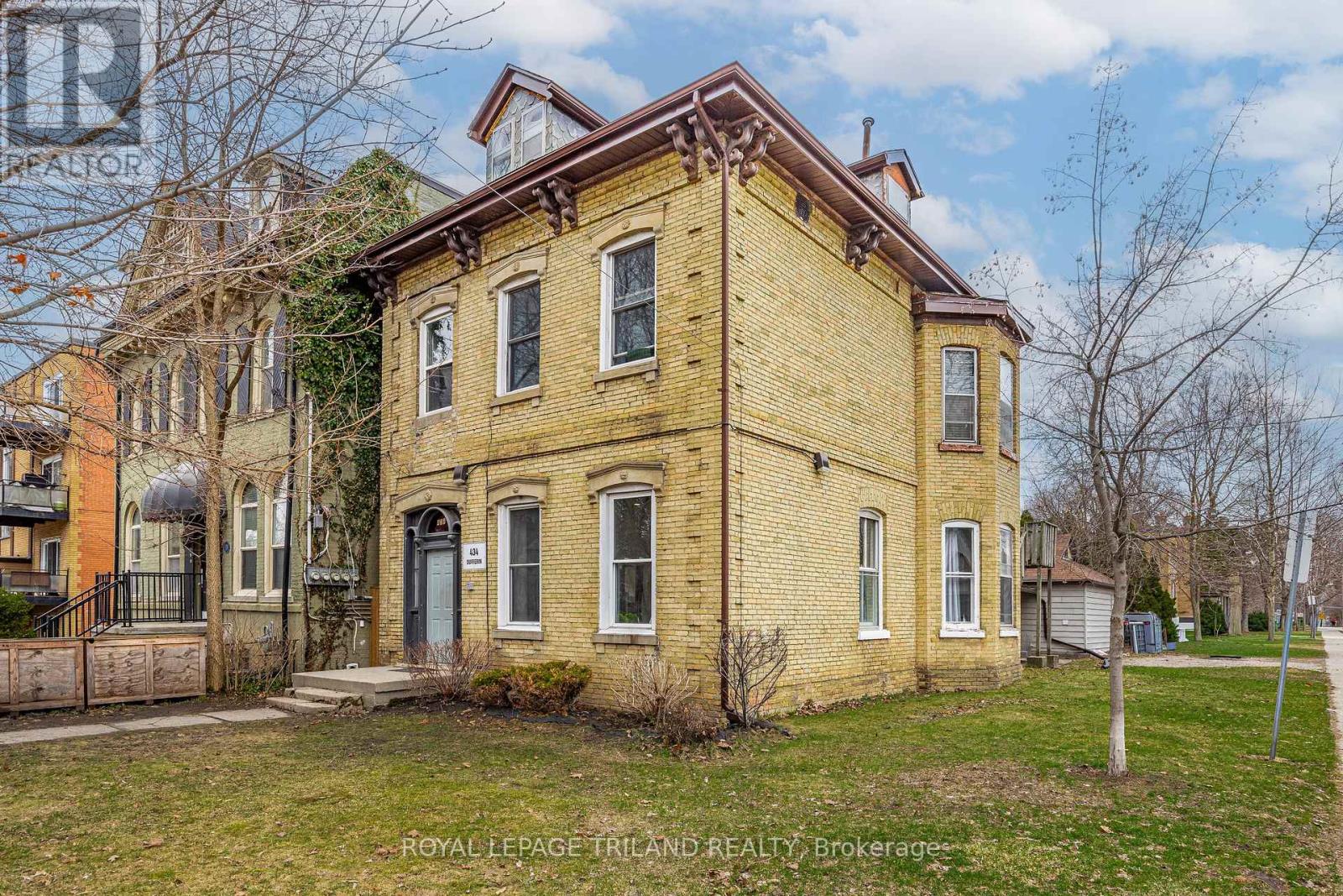 434 DUFFERIN AVENUE - 1