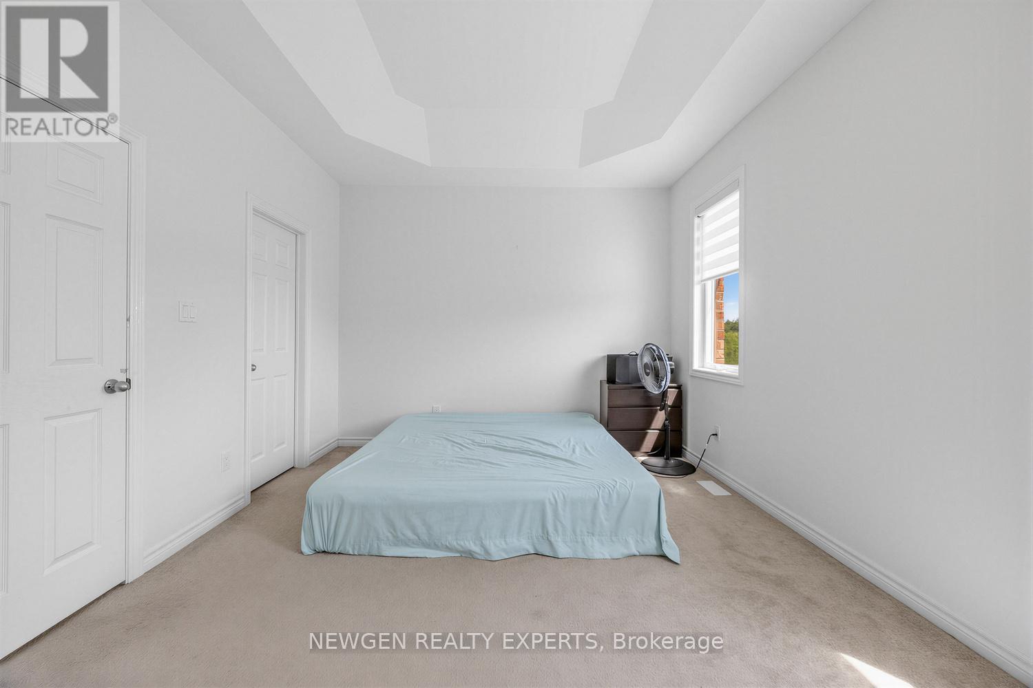 9 HICKLING LANE - 18
