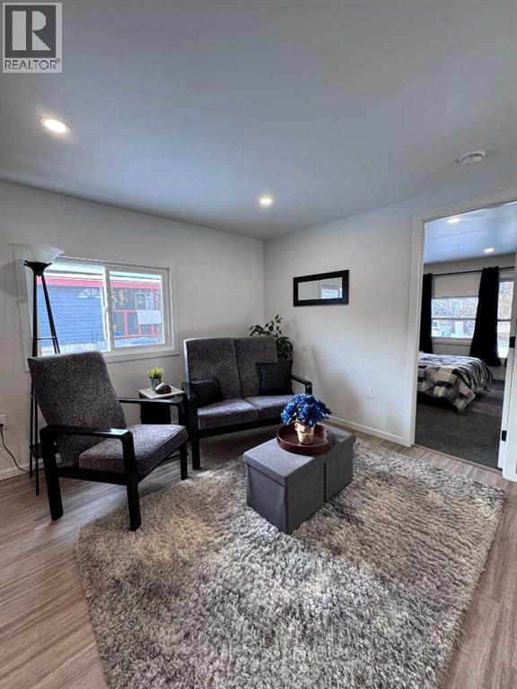 6834 59 Avenue #712 - 10