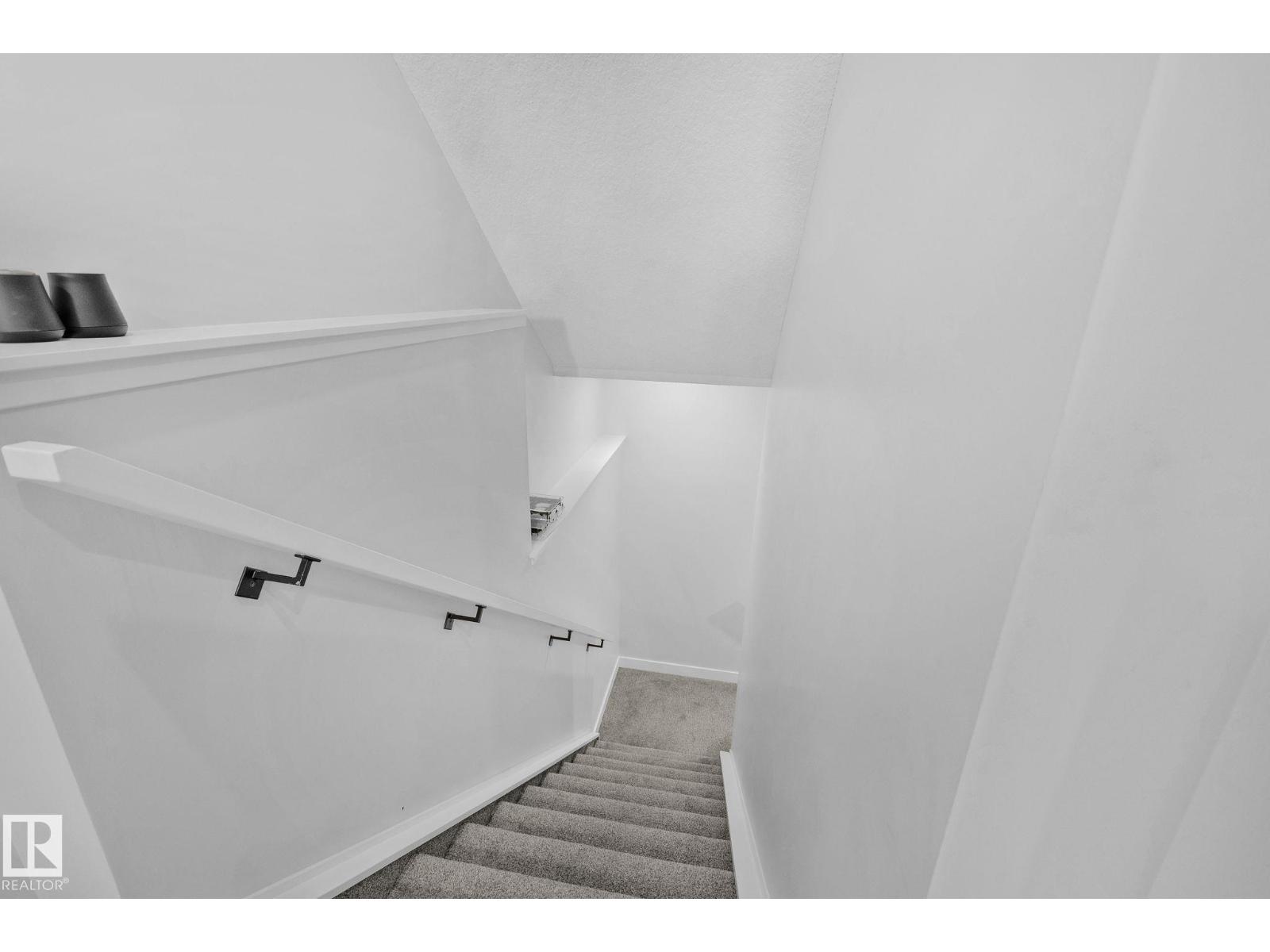 15816 29 AV SW — photo 33