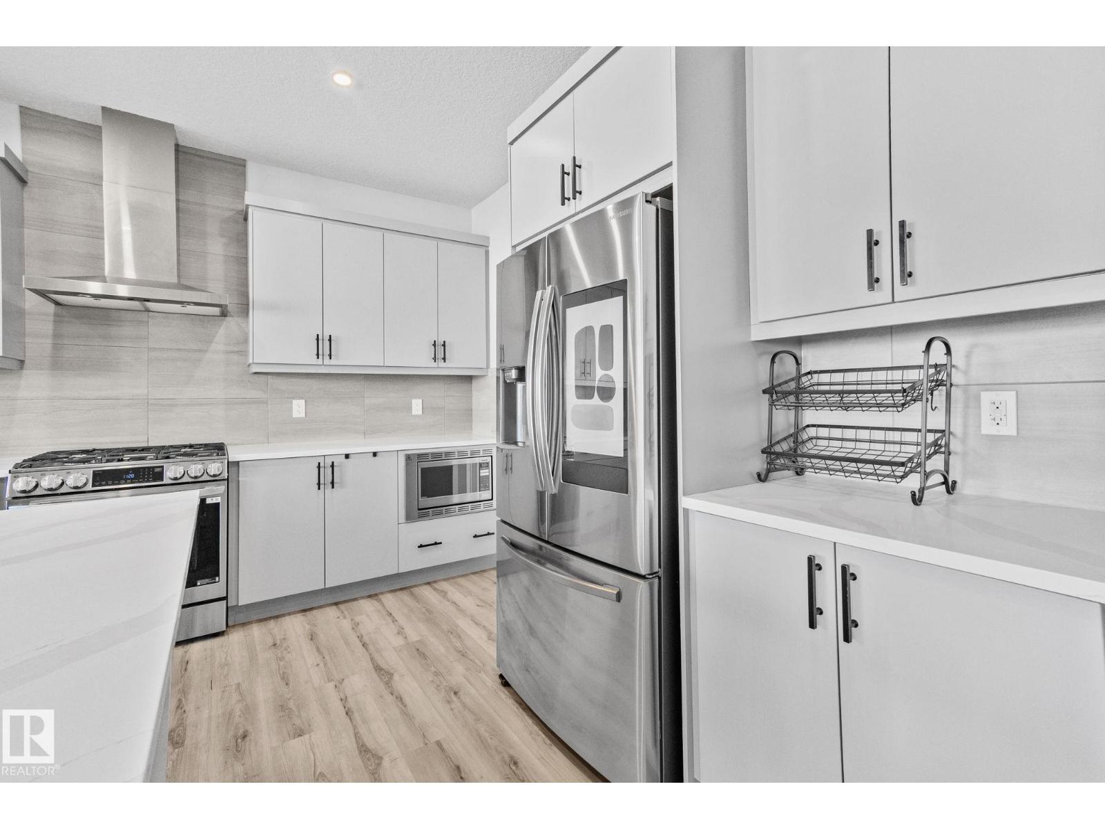 15816 29 AV SW — photo 8