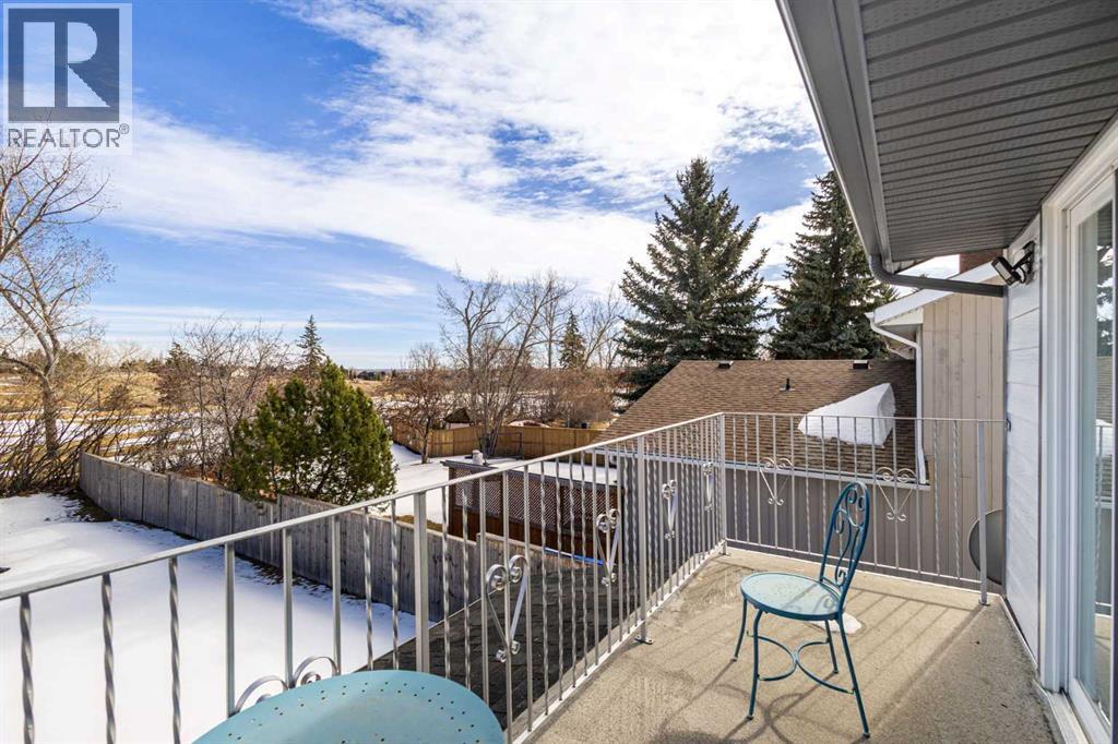 40 Wood Crescent SW — photo 31