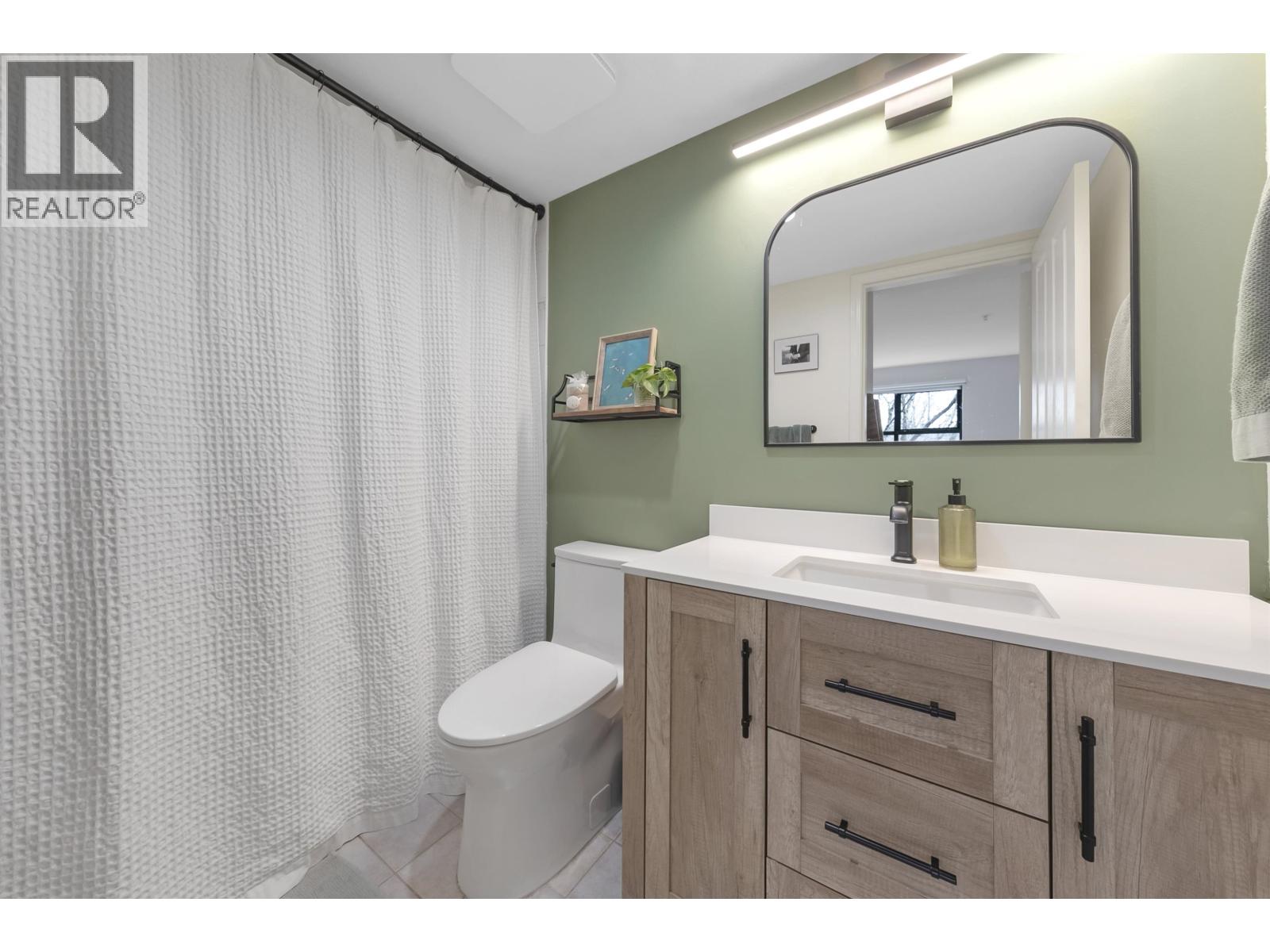 311 225 NEWPORT DRIVE, Port Moody