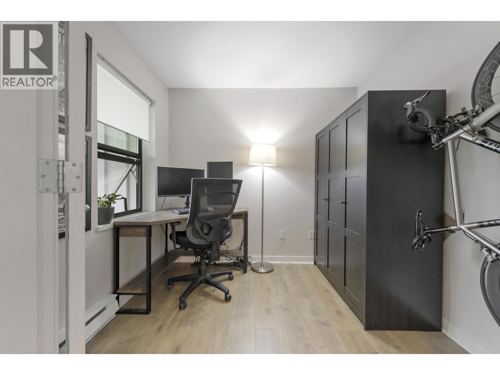 311 225 NEWPORT DRIVE, Port Moody