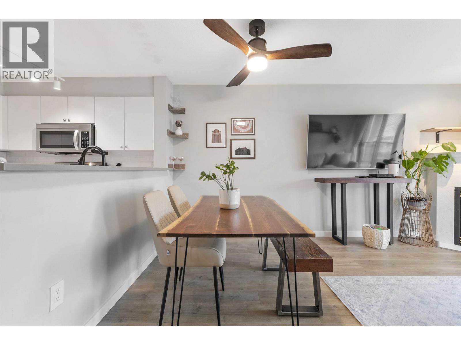 311 225 NEWPORT DRIVE, Port Moody