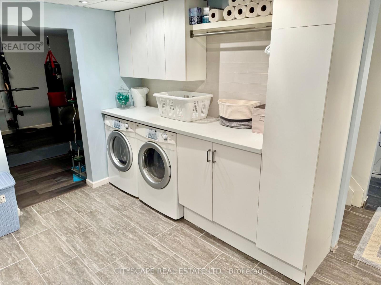 189 CHURCHLAND DRIVE - 23